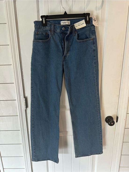 Abercrombie & Fitch Denim - Abercrombie & Fitch Straight-Leg high rise 90’s relaxed Women's jeans